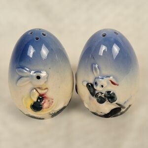 Vintage Easter Egg Salt & Pepper Shakers Bunnies Rabbits​​​​